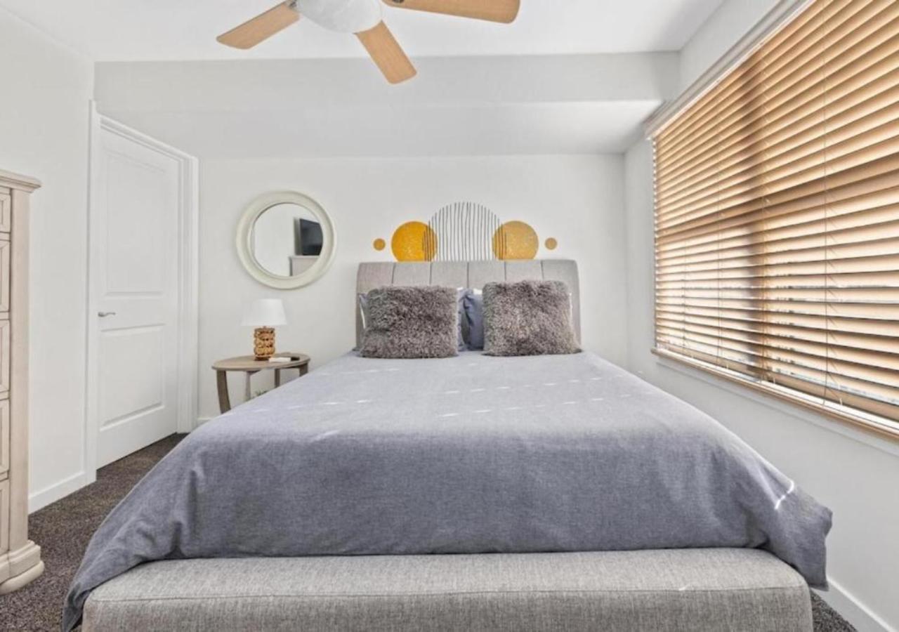Perfect 5 Star - Chelsea Harbor House